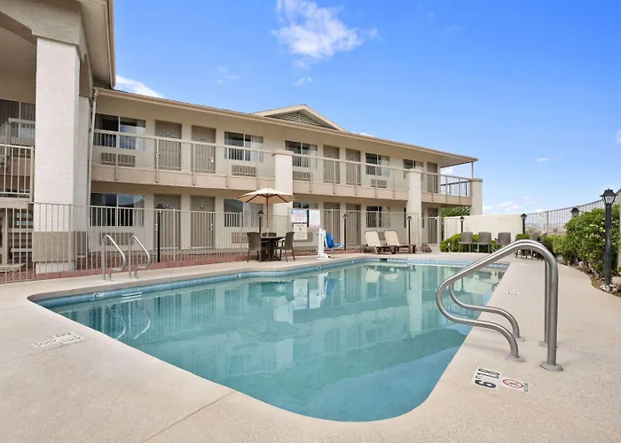 Days By Wyndham Motel