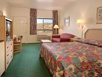 Days By Wyndham Motel Globe